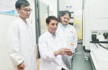 江西農(nóng)業(yè)大學(xué)農(nóng)學(xué)院教授曾勇軍：最是眷戀那一方豐收沃土