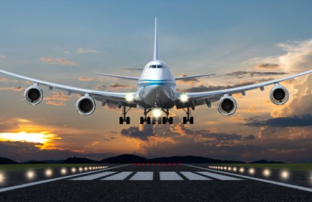 紅的綠的白的，飛機上的燈你都認識嗎？