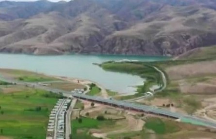 新疆尼勒克：發(fā)展特色產(chǎn)業(yè) 助力農(nóng)民增收 ?