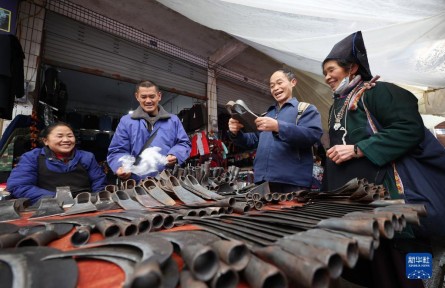 人勤春來(lái)早 各地農(nóng)事忙