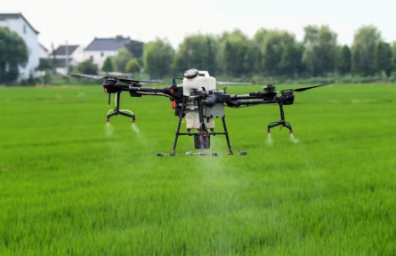無人機(jī)施肥、植保，江蘇春耕生產(chǎn)萬象“耕”新