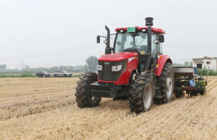 北斗導(dǎo)航保豐收，北京順義“三夏”生產(chǎn)開啟科技模式