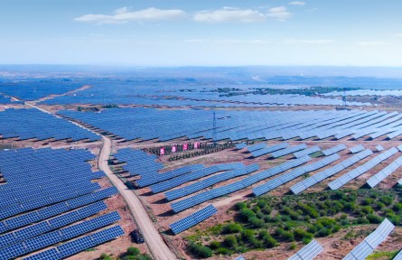 說說我的綠色獲得感 |“光伏+”，巴日圖塔的村民在“轉(zhuǎn)型”