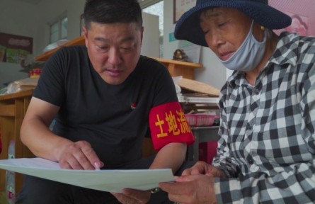 村支書顧揚州：“農(nóng)業(yè)+文旅”繪就幸福藍(lán)圖