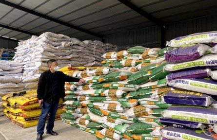 “農(nóng)資進倉庫，我們就安心了”——湖南瀏陽冬儲備耕一線見聞