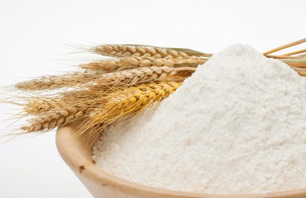 辟謠 | 面粉筋道、白、好吃！是因?yàn)橛小翱萍寂c狠活”嗎？