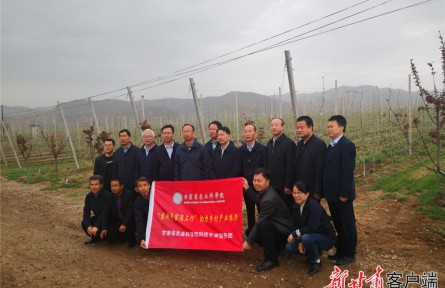 田間“把脈搏” 現(xiàn)場(chǎng)“開(kāi)良方”——甘肅農(nóng)科專(zhuān)家深耕科技興農(nóng)觀察