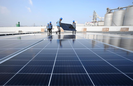 退役風(fēng)電、光伏設(shè)備循環(huán)利用 recycling of decommissioned wind-power and photovoltaic equipment