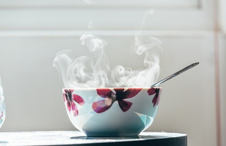 熱水燙碗能消毒殺菌？不要小看細(xì)菌，殺滅它們?cè)囋囘@些辦法