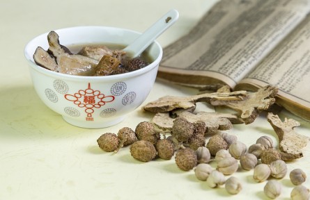 辟謠 | 不懂秋冬進(jìn)補(bǔ)，可能越補(bǔ)越虧！這些進(jìn)補(bǔ)誤區(qū)要避免