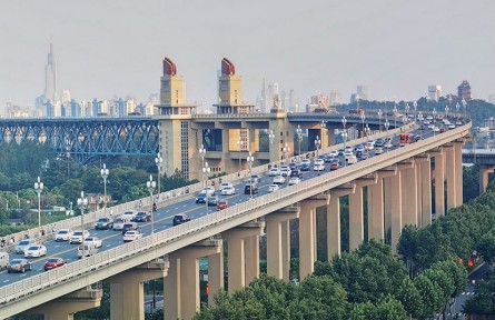 長江流域歷史上有哪些重要科技發(fā)明？