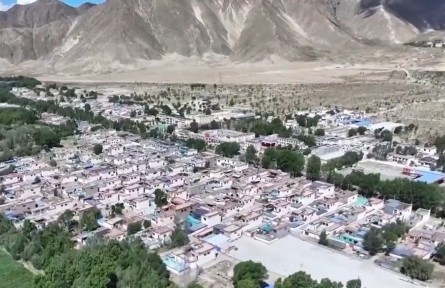 從站起來(lái)、富起來(lái)到強(qiáng)起來(lái) 西藏譜寫雪域高原高質(zhì)量發(fā)展新篇章