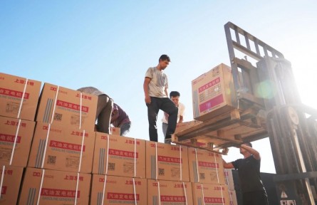 千里馳援！吐魯番的葡萄等救援物資正趕往華容