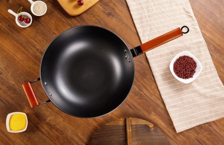 幾十元和幾百元的鐵鍋，到底啥區(qū)別？千萬別亂買！