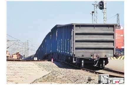 天津：鐵路護(hù)航春耕物資“加速跑”