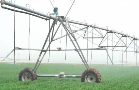 搶抓農(nóng)時(shí) 科技助農(nóng)解鎖春耕“密碼”