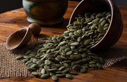 愛吃南瓜籽的有福了，每天1小把，竟有這么多意想不到的好處！