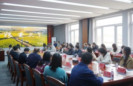 中央和國家機(jī)關(guān)青年干部糧食安全宣傳教育現(xiàn)場調(diào)研活動(dòng)在京舉辦