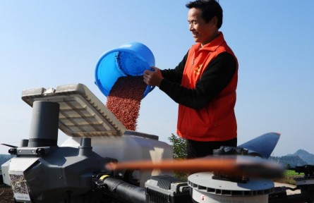 駛向丘陵山區(qū)！國產(chǎn)農(nóng)機煥新啟程