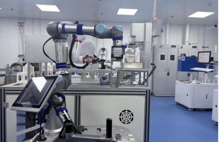 突破想象！AI機(jī)器人成為實驗室“主力軍”